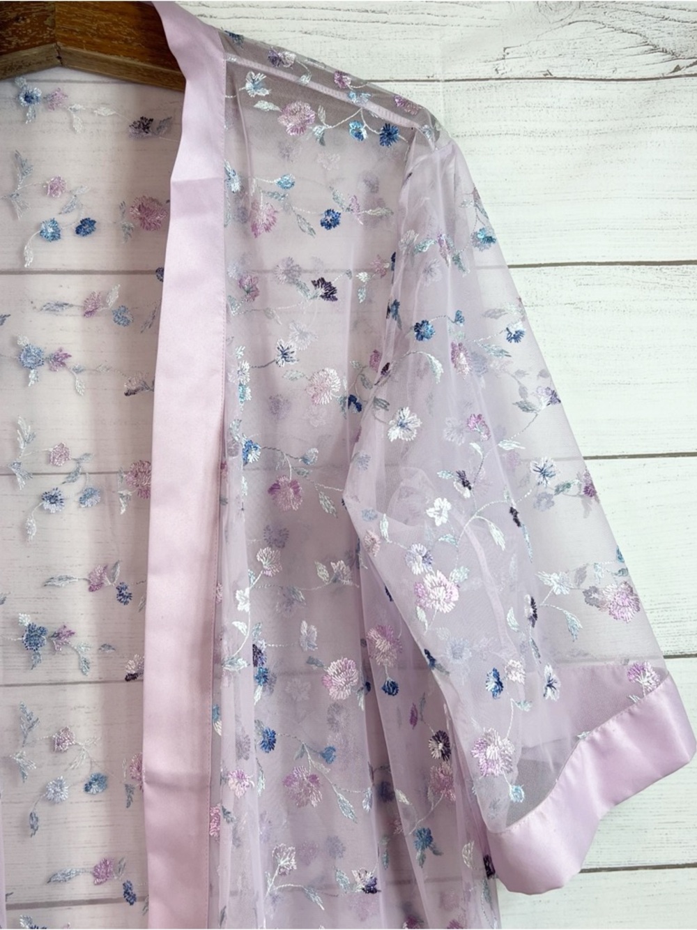 Lavender Purple Sheer Floral Embroidered Robe Fairy Whimsical Size M/L Boho - Picture 5 of 10